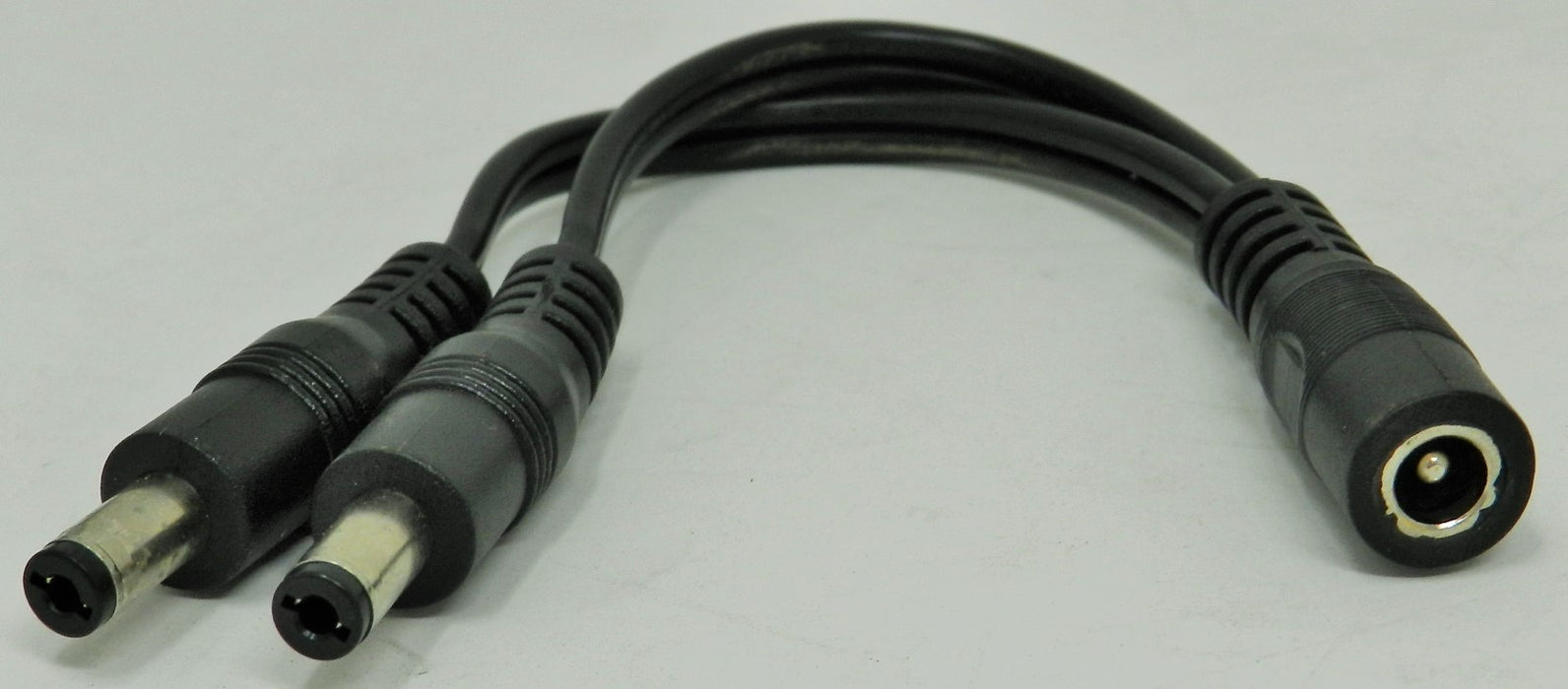 DC Power 2 Male Plug To 1 Female Jack Cable Splitter @ 2.1 x 5.5mm - AC-DC PowerShack